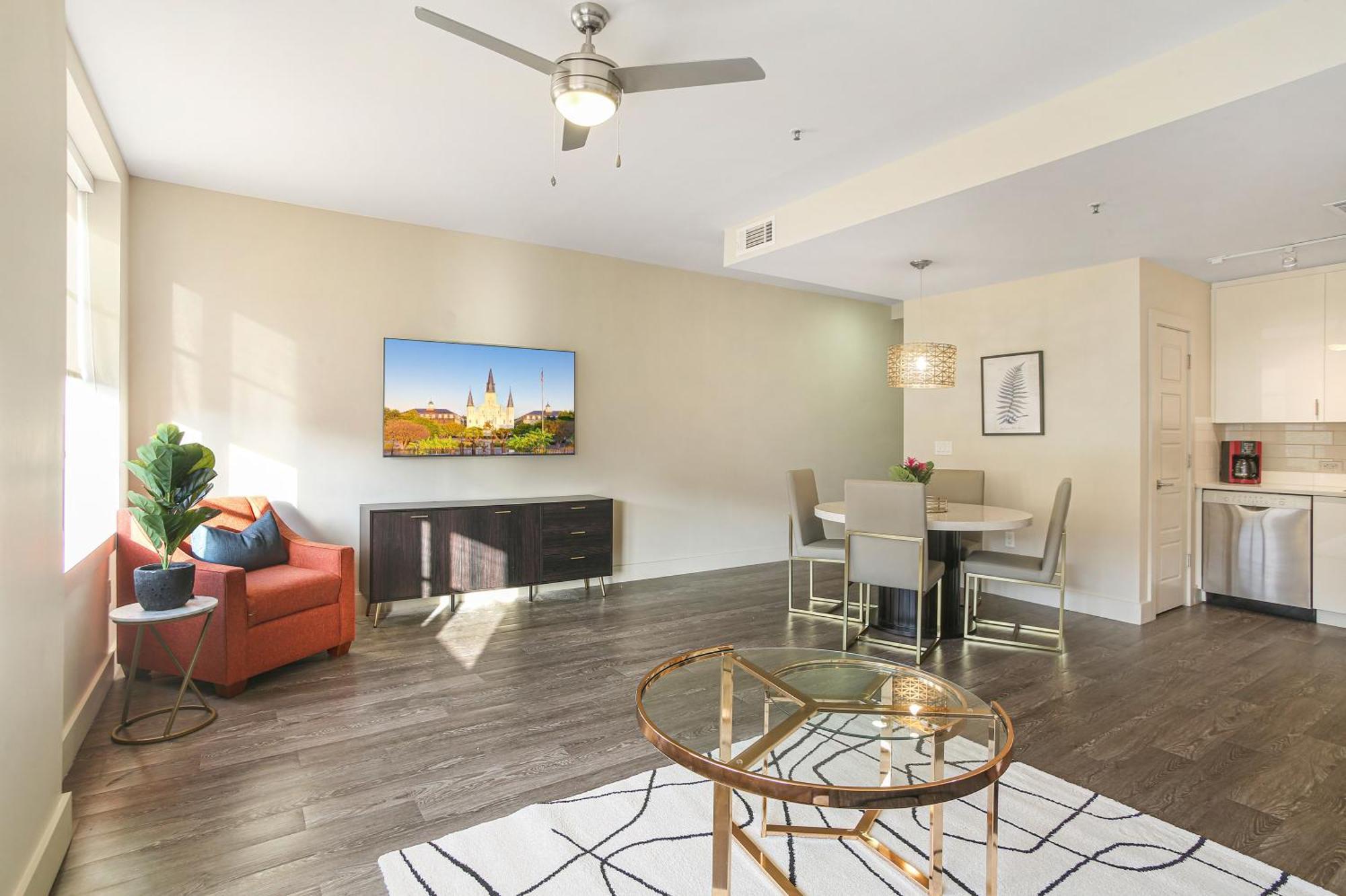 Modern & Fully Furnished Apartments In The Heart Of The City Новий Орлеан Екстер'єр фото
