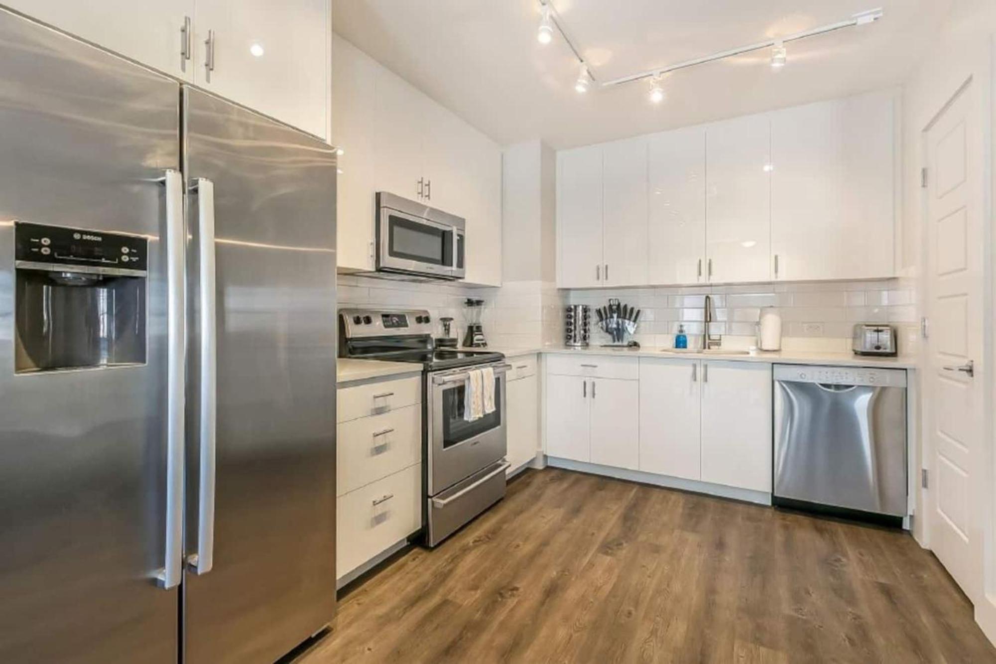 Modern & Fully Furnished Apartments In The Heart Of The City Новий Орлеан Екстер'єр фото